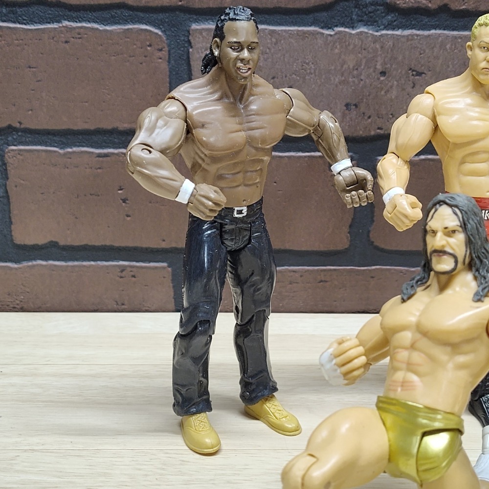 Lot of 2003 Jakks Pacific Wrestling figures and belts - Picture 9 of 14